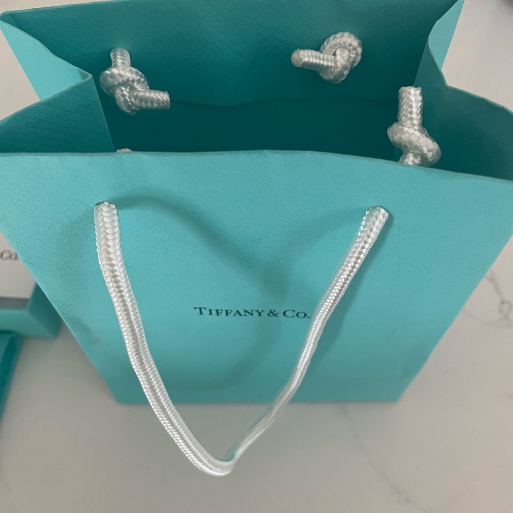 Tiffany Elsa Peretti Cross Pendant - Picture 7 of 8